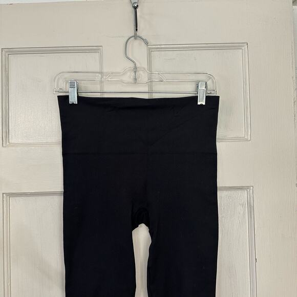 Spanx Black Leggings Zipper Ankles Womens Size M Solid Black Slimming Athletic - Picture 5 of 8